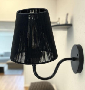 چراغ دیواری شید دار مشکی فلزی تک شعله BAM5011W